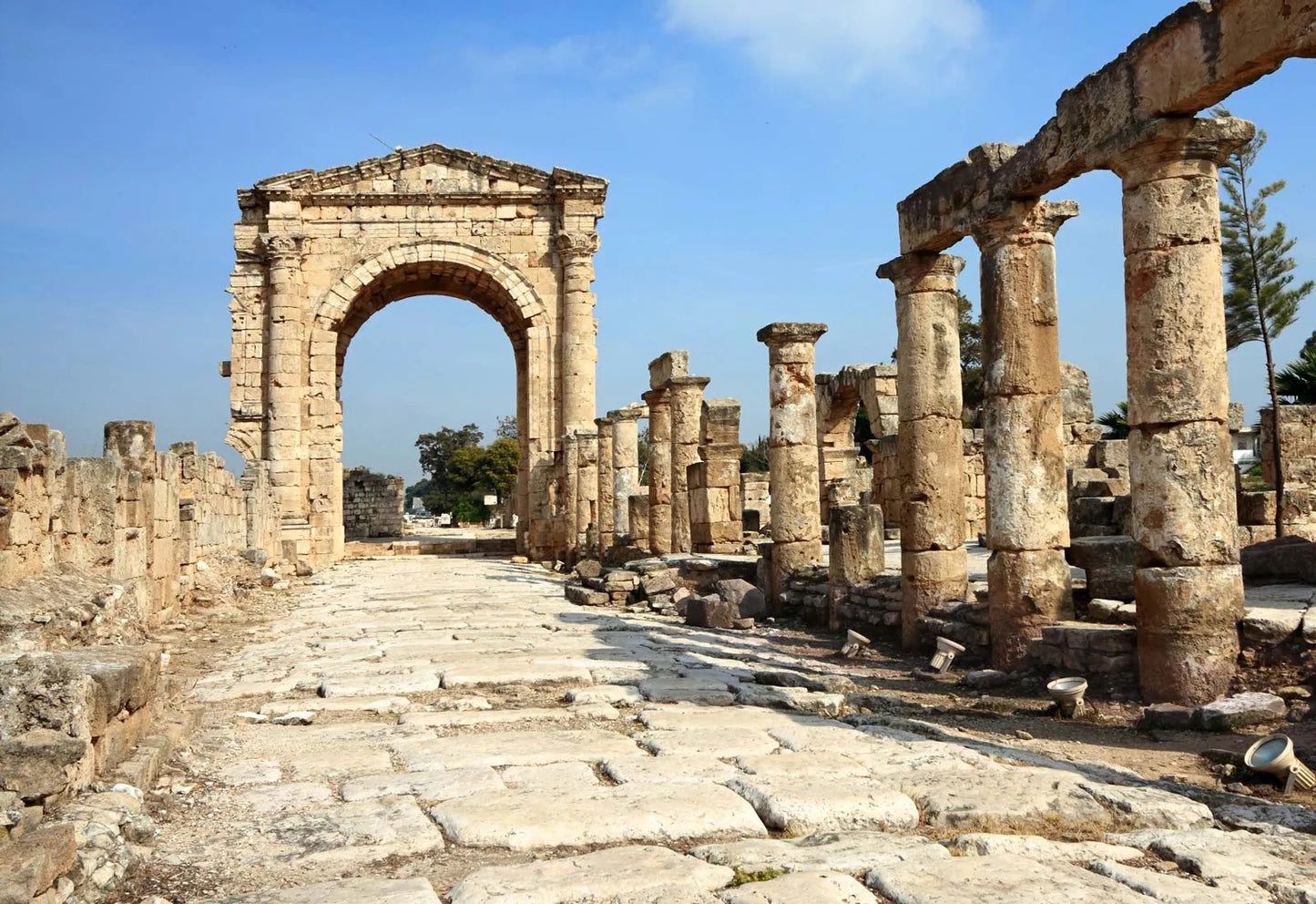 From Beirut: Full-Day Private Tour to Saida and Tyre