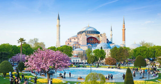 Istanbul Travel Guide: Best Things to Do, Hidden Gems & Ultimate City Experience (2026)