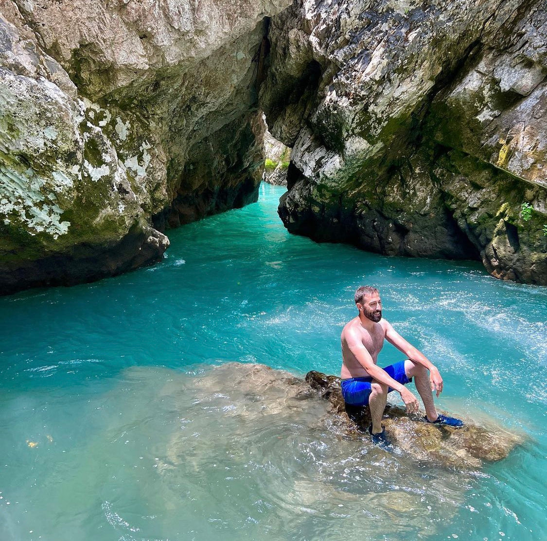 From Beirut: Full-Day Private Trip to Chouwen Lake