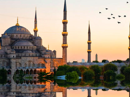 Istanbul City Tour w/ Blue Mosque, Hagia Sophia & Topkapi Palace