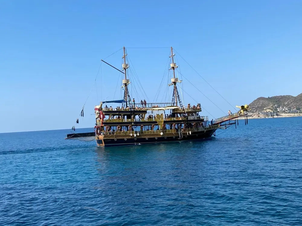 Alanya Pirate Boat Trip with Lunch & Unlimited Soft Drinks