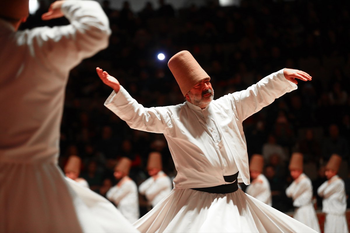 Whirling Dervishes in Istanbul (HodjaPasha Culture Centre)